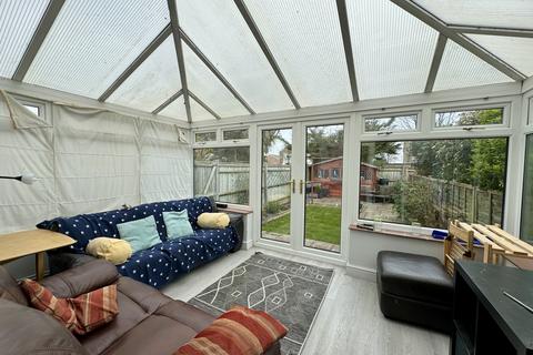 10 Badlesmere Road, Eastbourne, BN22 8TL
