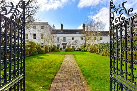 4 bedroom terraced house to rent, Winkfield Lane, Winkfield, Windsor, Berkshire, SL4