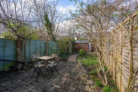 121 Catharine Street, Cambridge, CB1 3AP