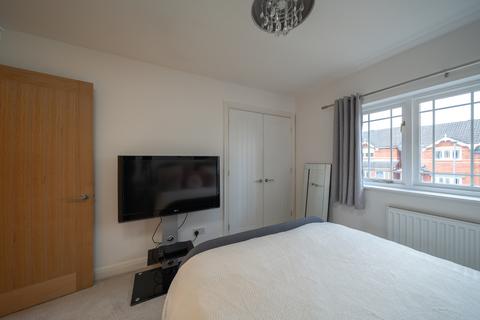 2 bedroom mews for sale - Abingdon Close, Macclesfield, SK11 8TT