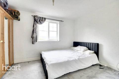 2 bedroom flat for sale, Caspian Close, Purfleet