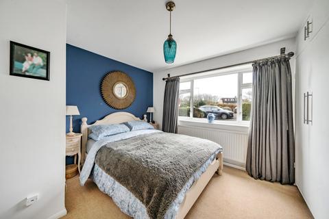 6 Cedar Grove, Bisley, Woking, GU24 9EF