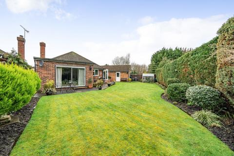 6 Cedar Grove, Bisley, Woking, GU24 9EF