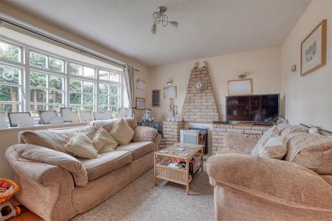 3 bedroom end of terrace house for sale, Lilleshall Close, Winyates East, Reddicth B98 0PW