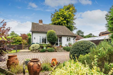 2 bedroom bungalow for sale, The Street, Lodsworth, Petworth, West Sussex, GU28