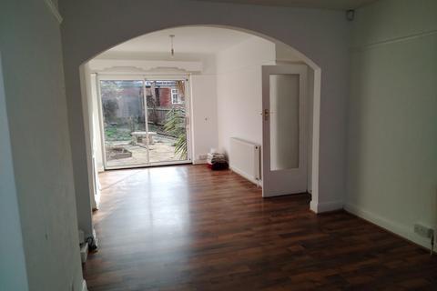 3 bedroom terraced house to rent, GREENFORD, Middlesex, UB6
