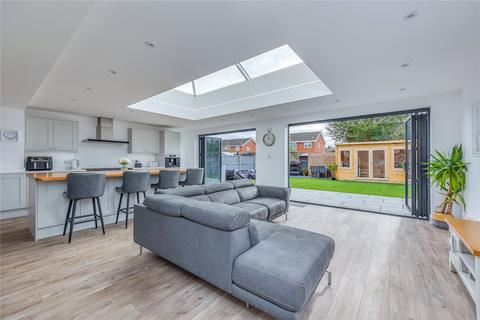 12 Bure Close, Bedford, MK41 7TX