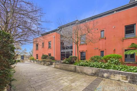 2 bedroom flat for sale, Truro