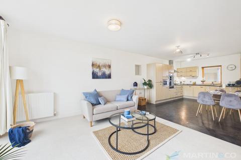 2 bedroom flat for sale, Truro