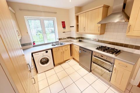 3 bedroom end of terrace house to rent, Beechfield Place, Maidenhead