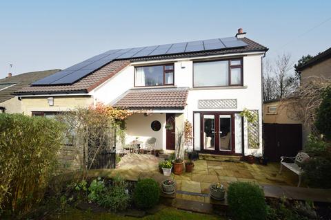 3 Roundwood, Shipley, BD18 4JP
