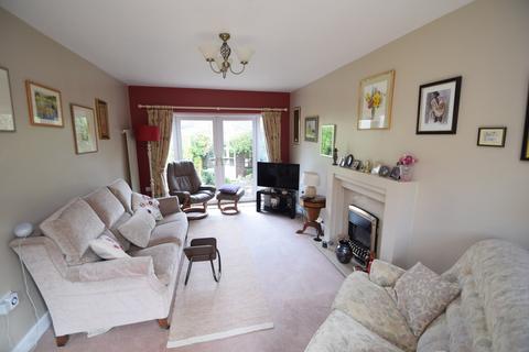 3 Roundwood, Shipley, BD18 4JP