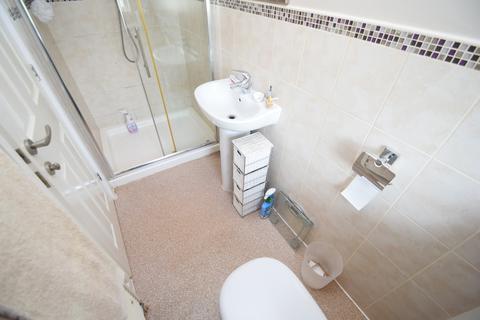 3 Roundwood, Shipley, BD18 4JP