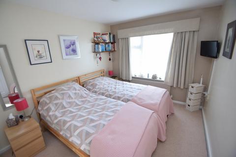 3 Roundwood, Shipley, BD18 4JP