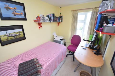 3 Roundwood, Shipley, BD18 4JP