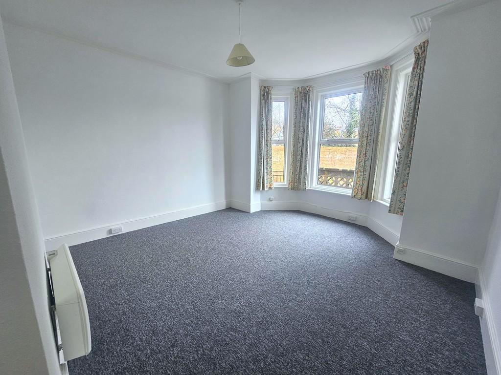 Apartment in Bournemouth - View 3