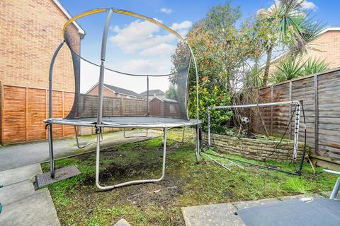 62 Nine Acres Close, Hayes, UB3 1SW
