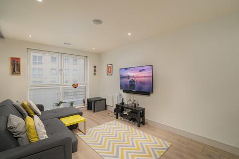 1 bedroom apartment for sale, Imperial Wharf, London