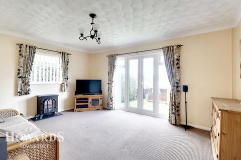 2 bedroom semi-detached bungalow for sale, Wash Lane, Kessingland