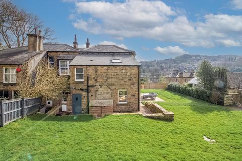 4 bedroom semi-detached house for sale, Calf Hill Road, Thongsbridge, Holmfirth