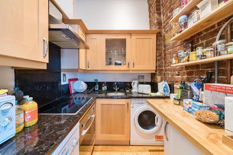 1 bedroom apartment for sale, Maltings Place, Tower Bridge Road, SE1