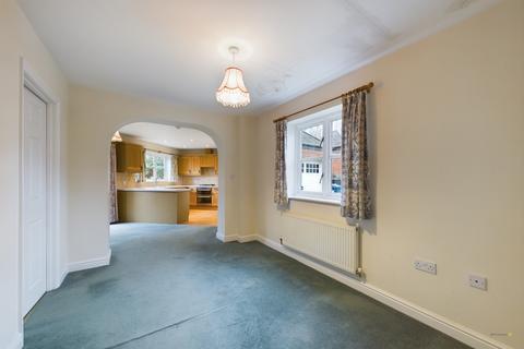 31 Two Trees Close, Hopwas, Tamworth, B78 3BG