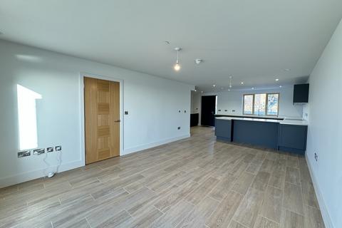 4 bedroom end of terrace house to rent, Boston Quays