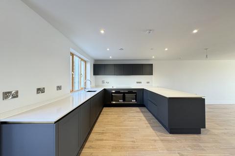 4 bedroom end of terrace house to rent, Boston Quays