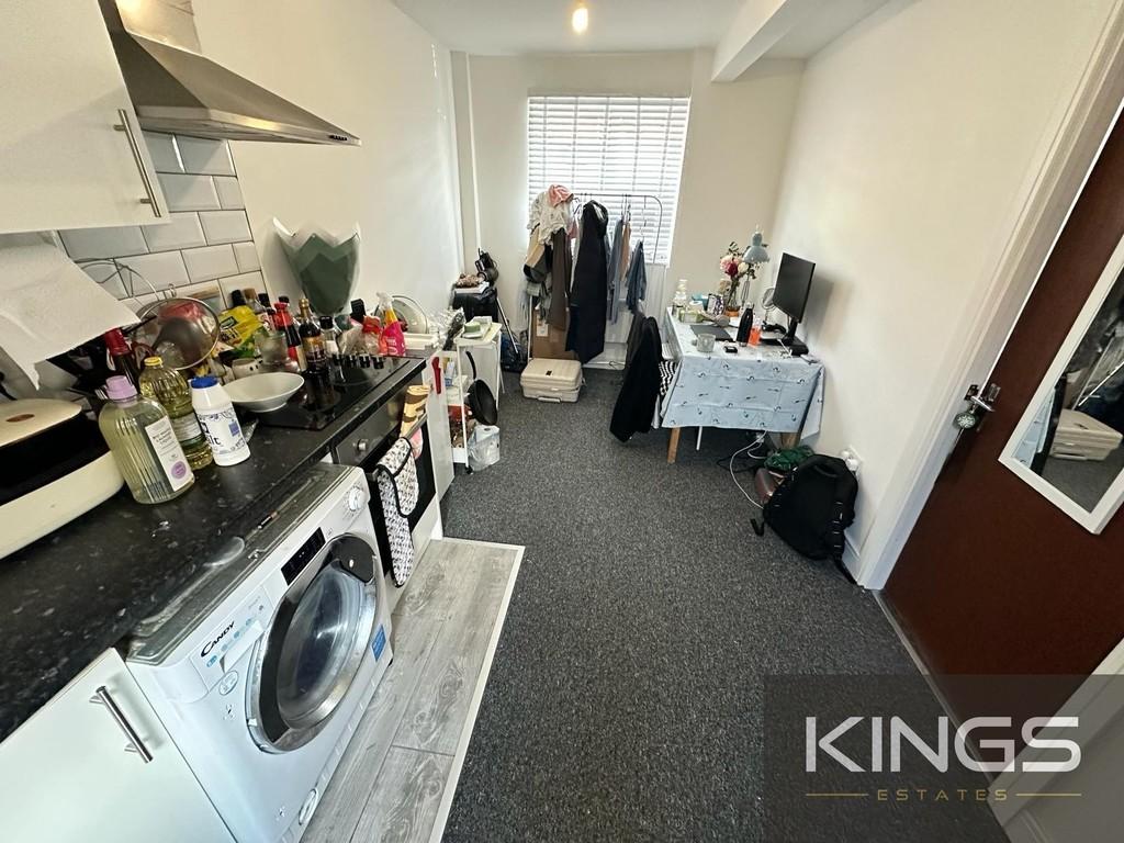 Kitchen 1 0