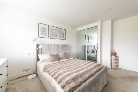 3 bedroom semi-detached house for sale - Dorset Way, Maidstone, Kent, ME15