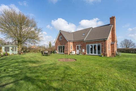 3 bedroom detached house for sale, London Road, Shadingfield, Beccles