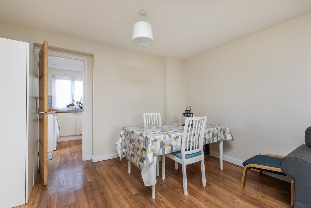 Belgarum - 34 Wesley Road SO23 7 PX-7