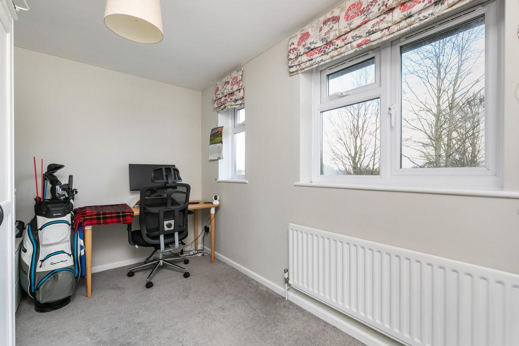 Belgarum - 34 Wesley Road SO23 7 PX-2