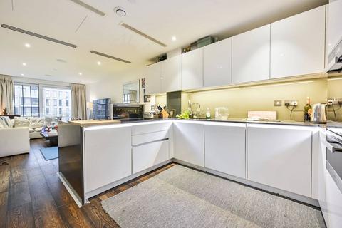 3 bedroom flat to rent, Central Avenue, Fulham, London, SW6