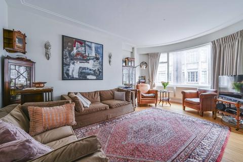 2 bedroom flat for sale, Hallam Street, Fitzrovia, London, W1W