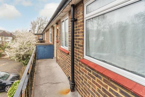 15 Perth Close, London, SW20 0AJ
