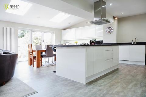 24 Ashfurlong Crescent, Sutton Coldfield, B75 6EP