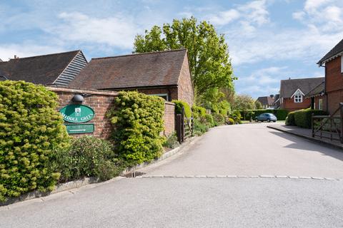 21 Middle Green, Brockham, Betchworth, RH3 7JL