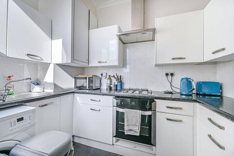 1 bedroom flat for sale, Cowick Road, Tooting, London, SW17