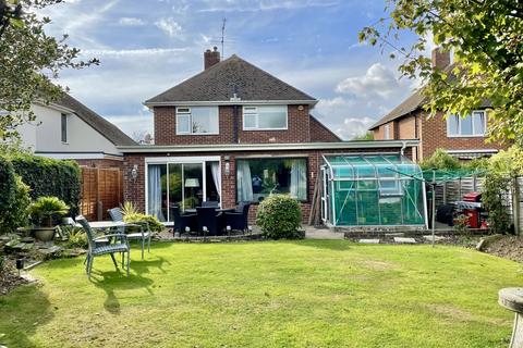 3 bedroom detached house for sale, Hawley Road, Rustington