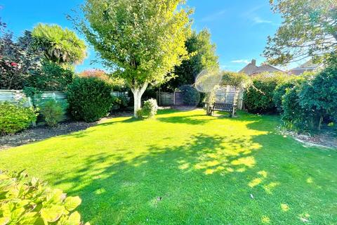 3 bedroom detached house for sale, Hawley Road, Rustington