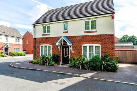 4 bedroom detached house for sale, Rosedene Close, Rushall