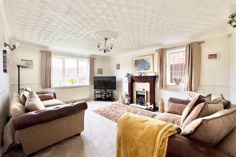 5 bedroom detached house for sale, BURNHAM REACH, CLEETHORPES