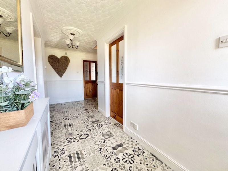 Entrance hall view 3