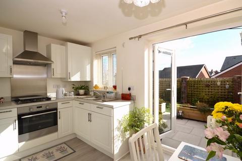 6 Hanratte Close, Llantilio Pertholey, Abergavenny, NP7 6PT