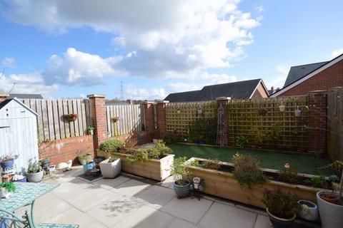 6 Hanratte Close, Llantilio Pertholey, Abergavenny, NP7 6PT