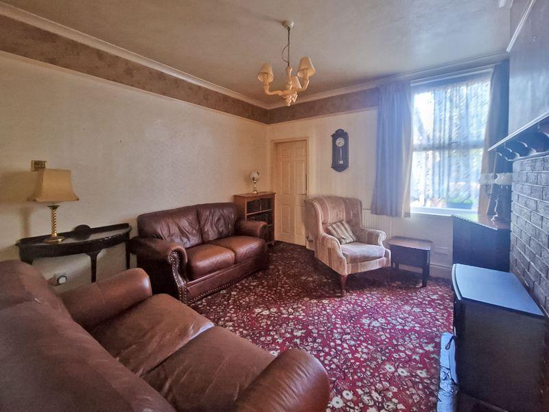 Bentley Drive, Walsall 2 bed semidetached house for sale £130,000