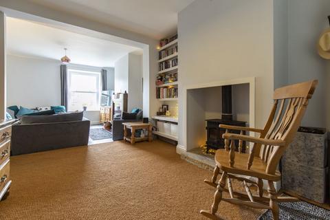 4 bedroom terraced house for sale, 3 Elland Road, Ripponden HX6 4DB