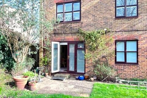 1 bedroom apartment for sale, Teddington