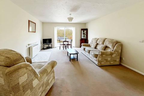 2 bedroom apartment for sale, Chermont Court, The Street, East Preston, West Sussex